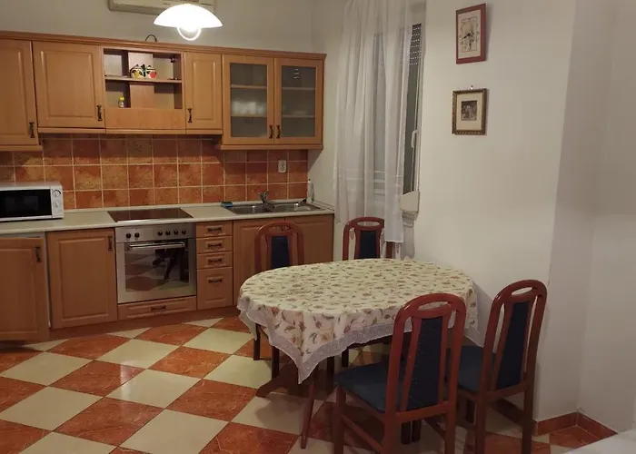 Διαμέρισμα Arnyas